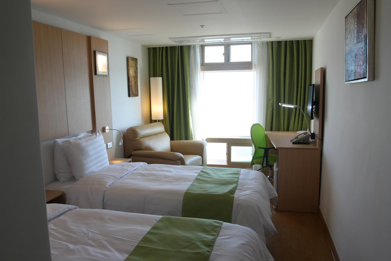 Gunsan Apple Tree Hotel Buitenkant foto
