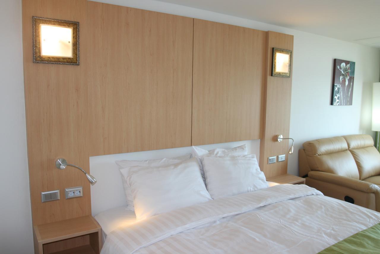Gunsan Apple Tree Hotel Buitenkant foto