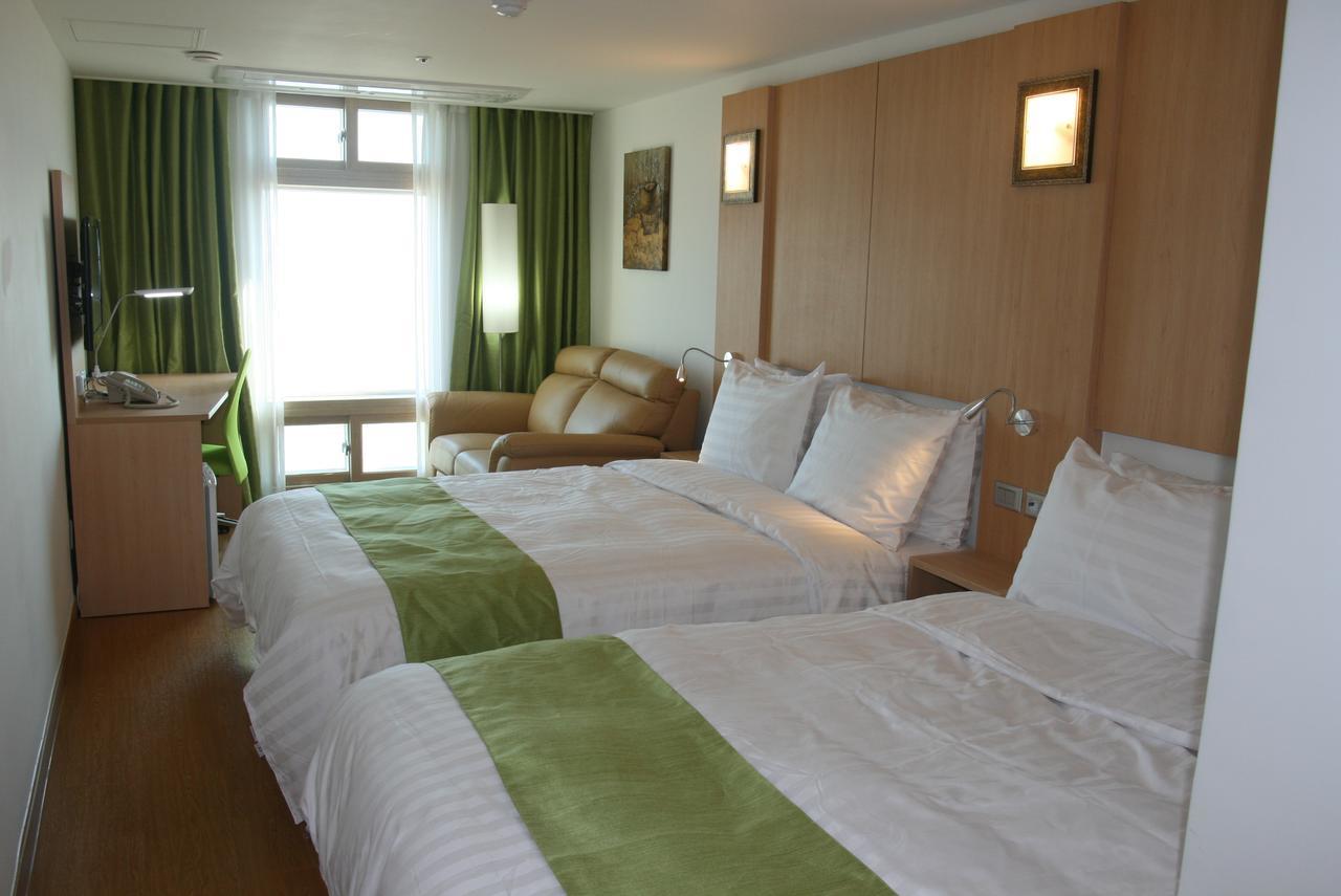 Gunsan Apple Tree Hotel Buitenkant foto