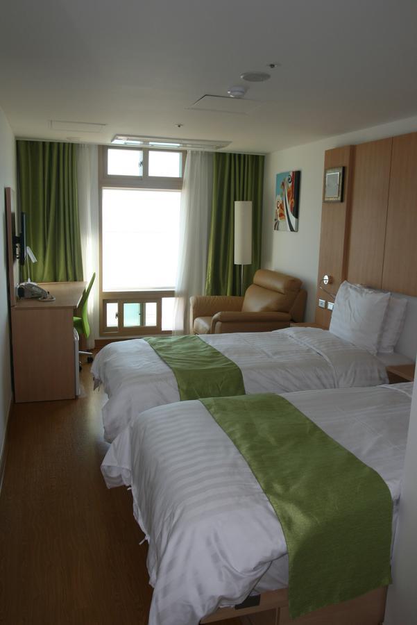 Gunsan Apple Tree Hotel Buitenkant foto
