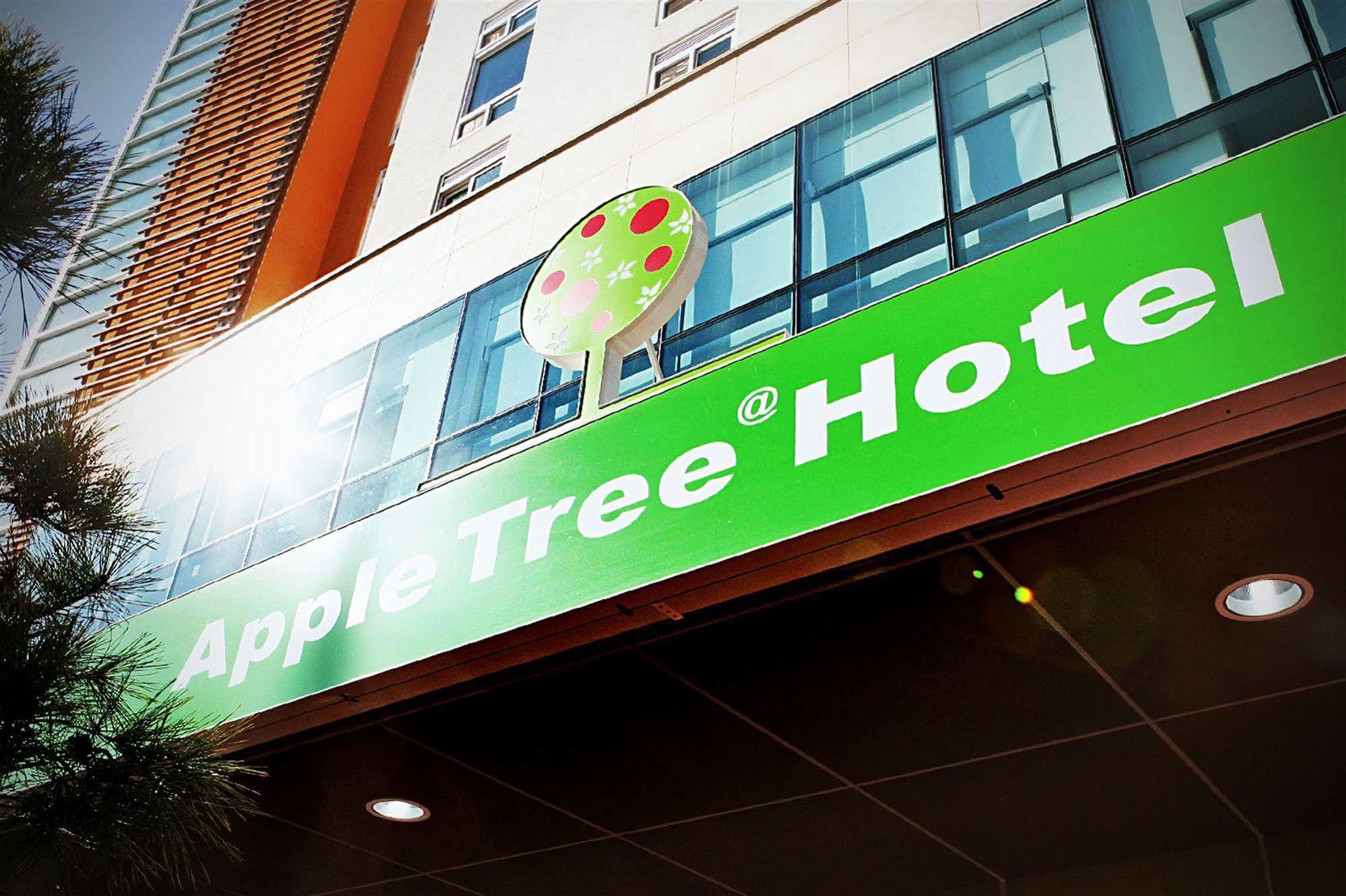 Gunsan Apple Tree Hotel Buitenkant foto