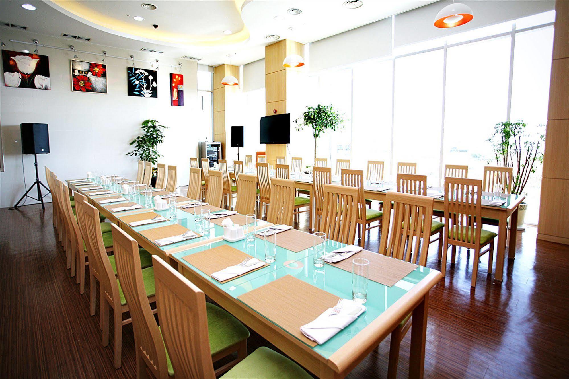 Gunsan Apple Tree Hotel Buitenkant foto